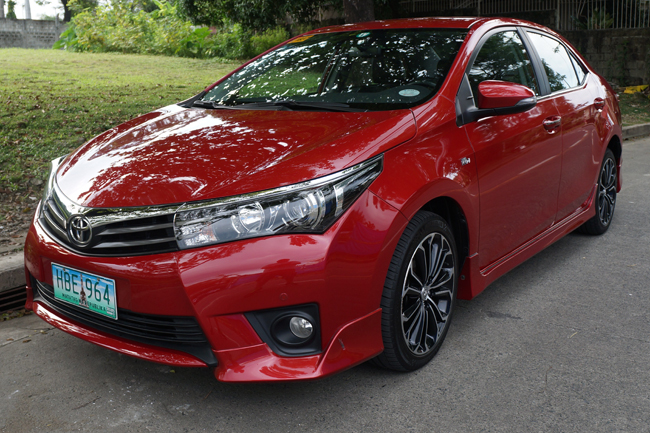 2015 Toyota Corolla Altis 2.0 V: Higher price yet money well spent