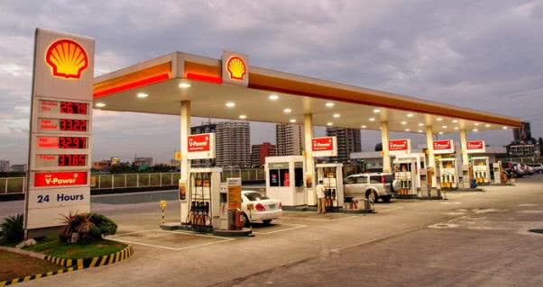 The company’s innovative app Itaga Mo sa Bato assists travelers who stop at any Shell service station to report road accidents Shell service station in the Philippines