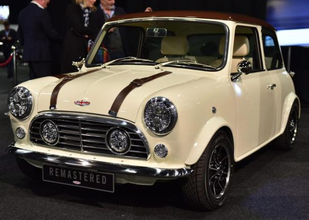 Mini Remastered is one of the highlights at 2017 London Motor Show. Mini Remastered angular front