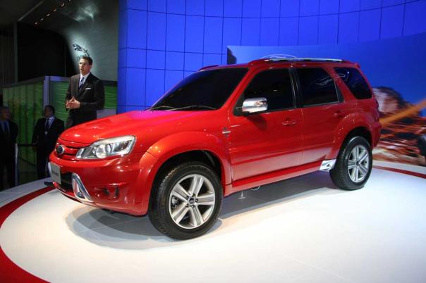 The ‘Big Three’ U.S. automakers will not participate in the 2017 Tokyo Motor Show. a red Ford at 2005 Tokyo Motor Show