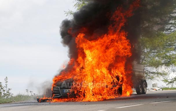 The Audi A7 suddenly went up in flames when testing in Alps, Austria last Thursday. Audi A7 test mule on fire