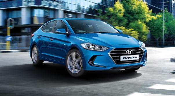 The exterior design of 2.0 MPI variants is not much different from the outgoing model Angular front of the Hyundai Elantra 2.0 MPI