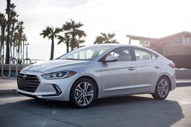 2018 Hyundai Elantra updated with new safety features