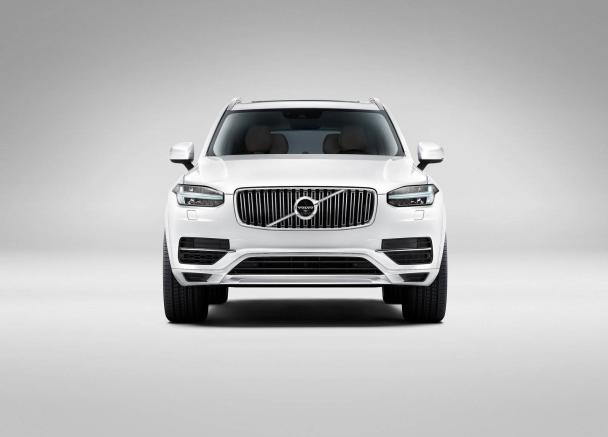 The XC90 is still subject to the occasional safety recall Front view of the Volvo XC90
