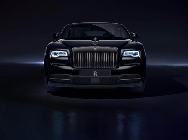 Admire Rolls-Royce Dawn Black Badge “project” in mysterious black