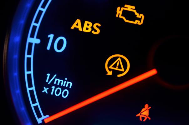 The warning light will make an alert when your car’s engine has problem A check-engine light