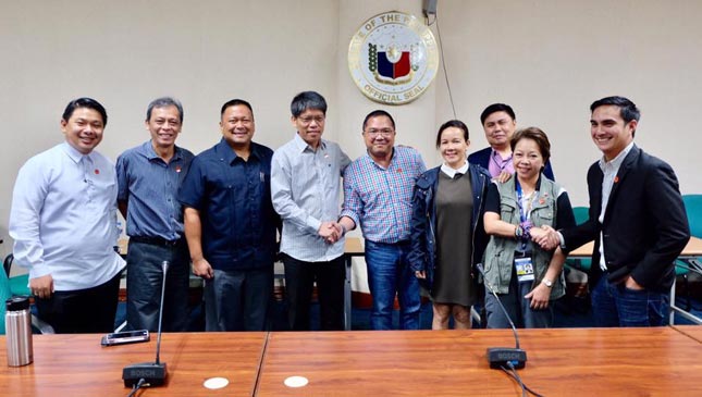 LTFRB reaches compromise agreement with Grab and Uber 