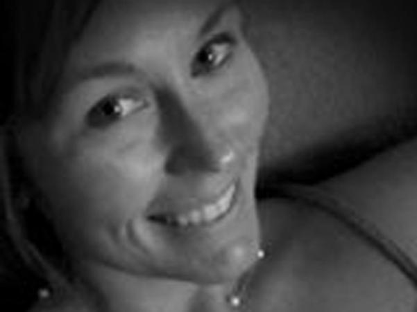A selfie appeared on Courtney Sanford’s Facebook timeline with a caption: “The happy song makes me so HAPPY.” Selfie picture of Courtney Sanford