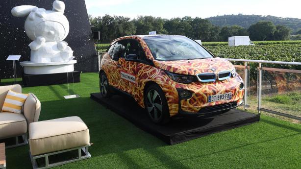 This bizarre BMW i3 “Spaghetti Car” is co-designed by artist Maurizio Cattelan and photographer Pierpaolo Ferrari BMW i3 Spaghetti Car at the Leonardo DiCaprio Foundation’s Fourth Annual Saint-Tropez Gala