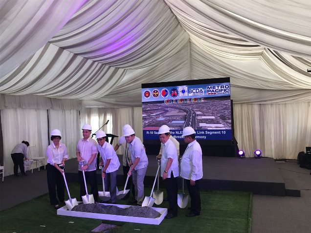 NLEX begins building the 2.6km R-10 section