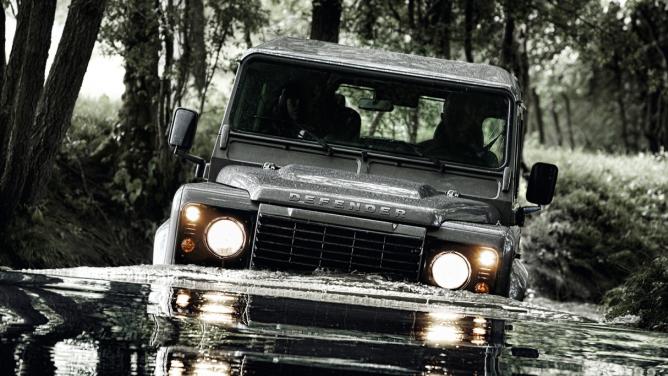 Land Rover Defender might come back by 2019