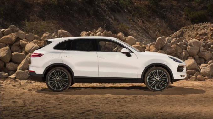 Take a look at the 2018 Porsche Cayenne in rendering before next week debut
