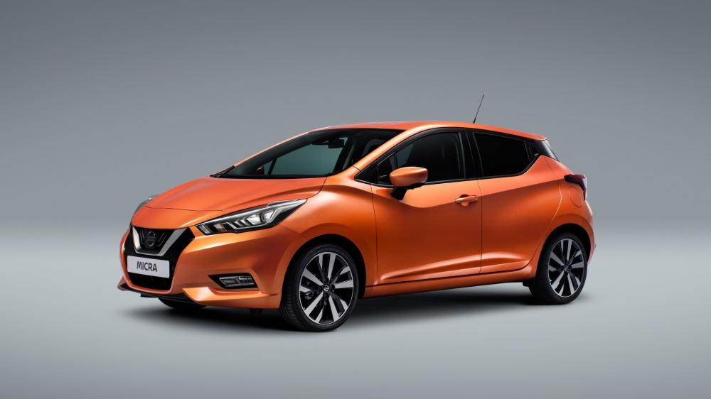 Nissan makes us wonder: Are we driving the wrong color car?