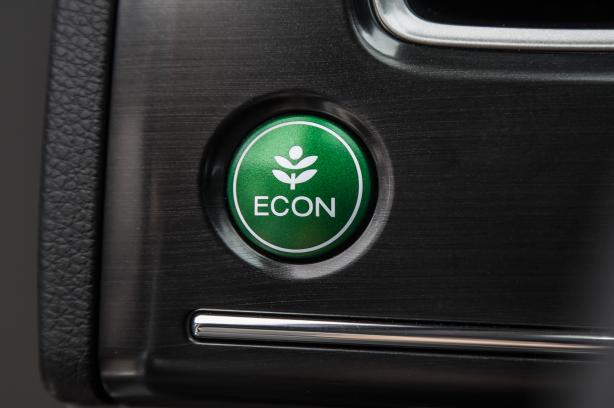 Honda City 1.5 VX Navi 2018 ECON mode button