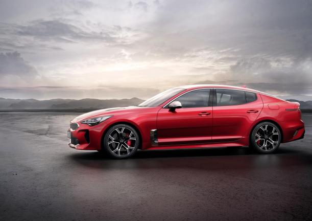 The Kia Stinger GT Line 2018 officially unveiled its diesel-powered version