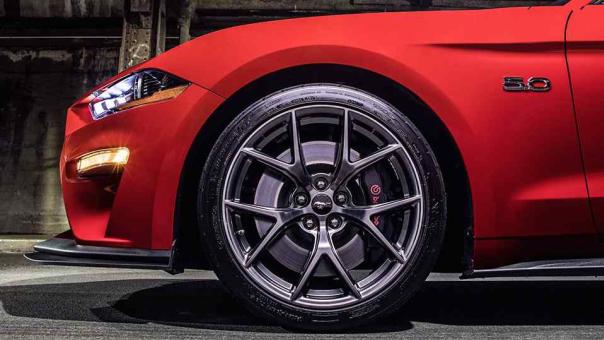 2016 Ford Mustang Gt Tire Size