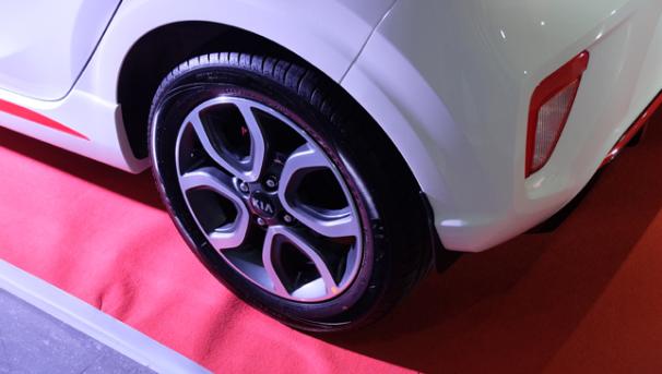 Kia Picanto 2018 wheel
