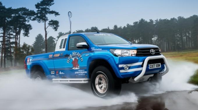 Toyota reveals Toyota Hilux Bruiser