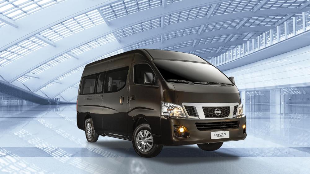 2018 Nissan Urvan Premium Review: A Bulky Heavyweight that Boasts Comfort & Safety