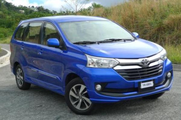 Angular front of a Toyota Avanza 2018