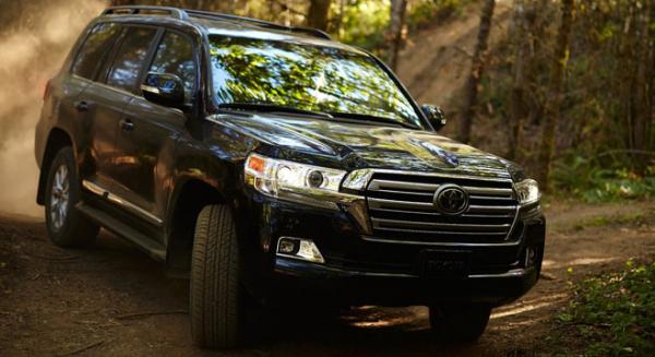 Toyota Land Cruiser 2018 angular front