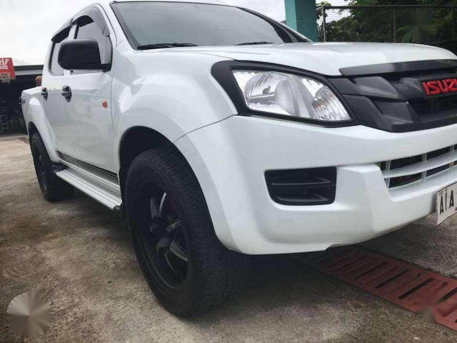 2015 Isuzu Dmax 4WD Manual Best Buy for sale 321600