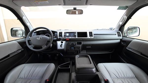 Toyota Hiace 2018 interior