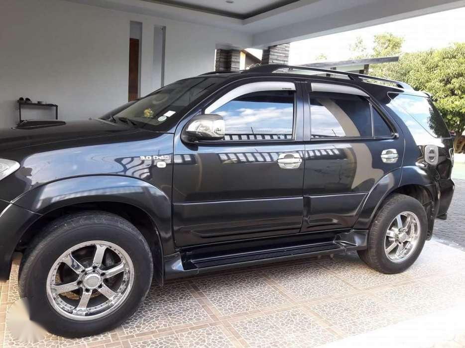 Toyota fortuner 2005