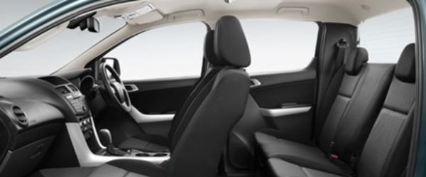Mazda BT-50 2018 seats