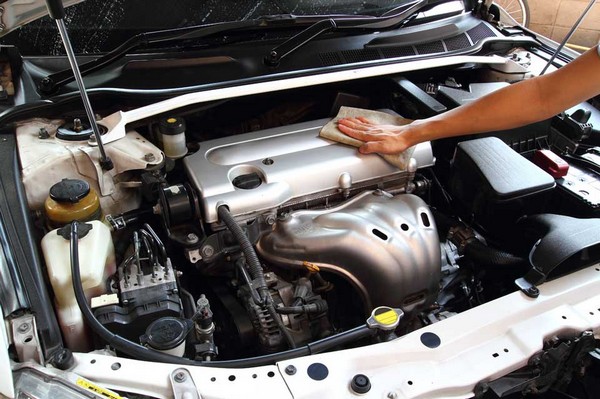 cleaning engine bay