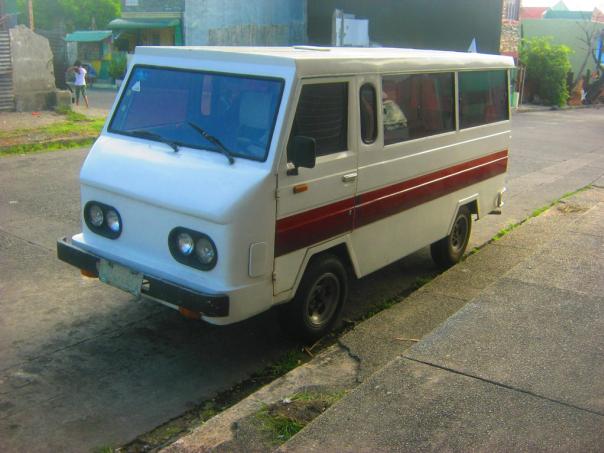 Mitsubishi Cimarron angular front