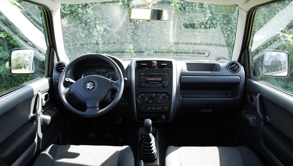 Suzuki Jimny 2017 interior