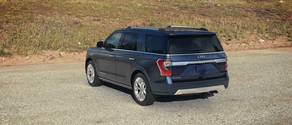 Ford Expedition 2018 angular rear