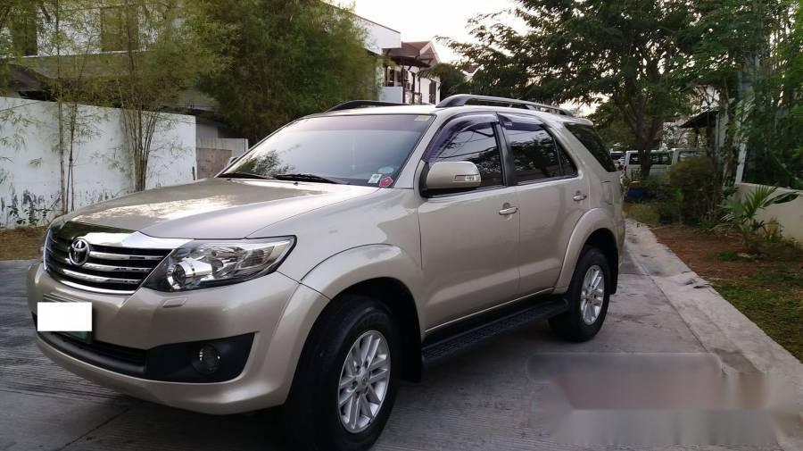 Well-kept Toyota Fortuner 2012 for sale 396758