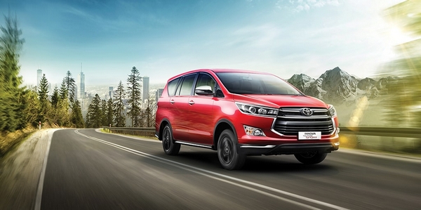 Toyota Innova Touring Sport 2018 on the road