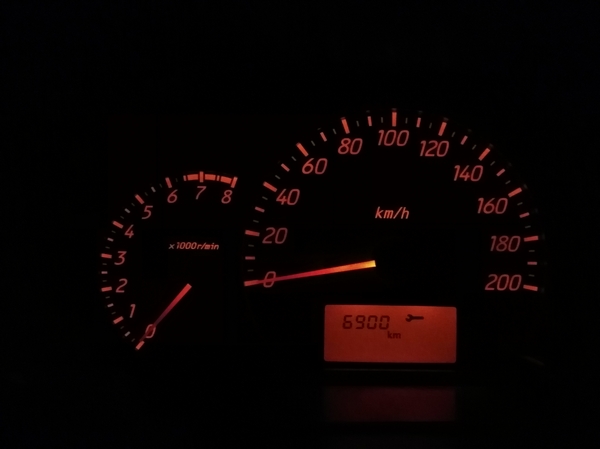 Mitsubishi Mirage G4 GLS 2013 Amber illumination on instrument panel