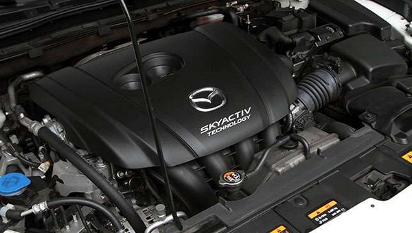 Mazda 6 wagon 2018 engine bay