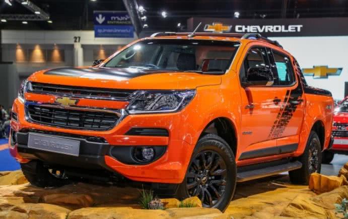 Chevrolet Colorado High Country Storm in Orange Crush at 2018 BMIS
