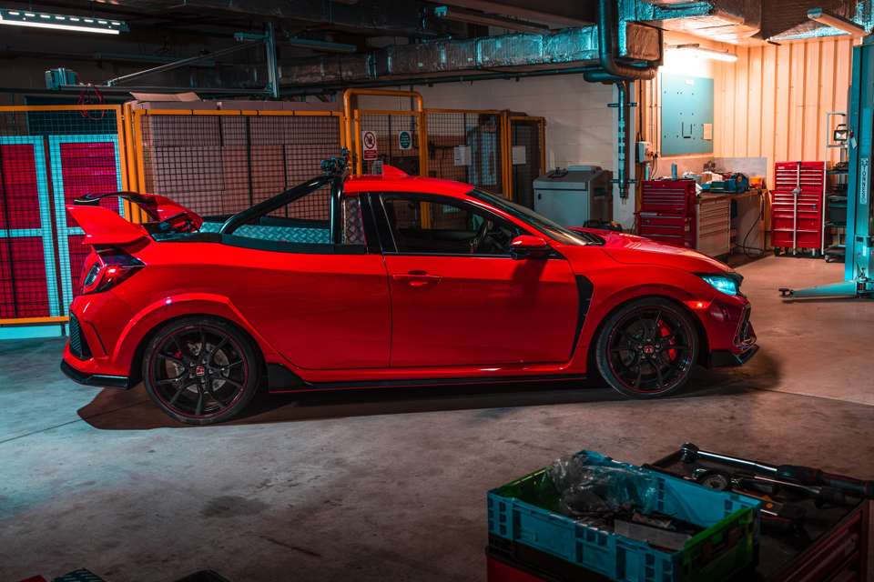 Honda Civic Type R transforms into a pickup truck in a one-off project dubbed Project P