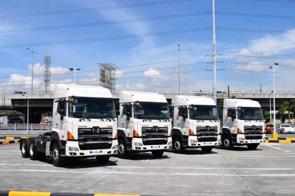 Hino Motors Philippines launches Euro-4-standards heavy-duty trucks   