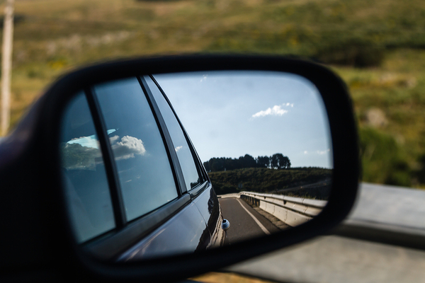 How to adjust rear-view mirrors for a safe drive - Philippines