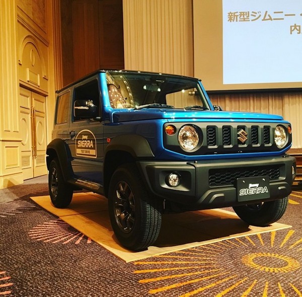 Suzuki Jimny 2018 & Jimny Sierra unofficial photos from dealerships in Japan