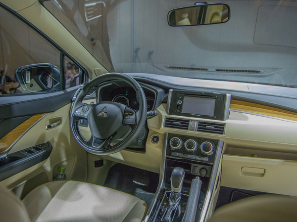 The cabin of the Mitsubishi Xpander 2018 Philippines