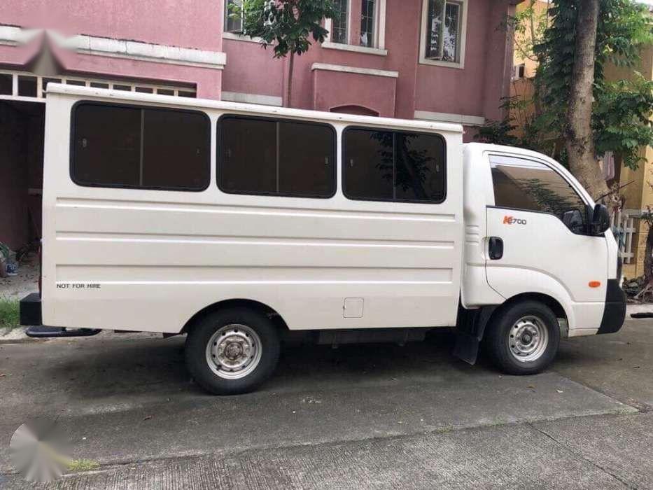 kia close van
