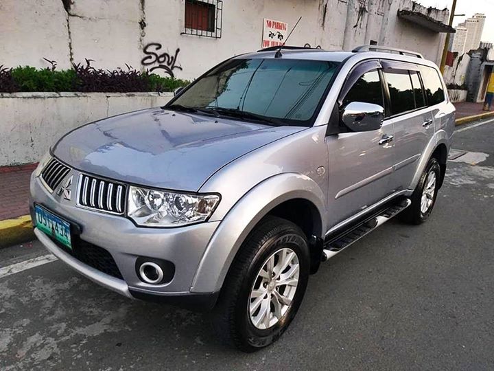 Mitsubishi montero sport 2012