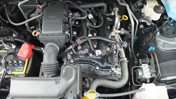 Beating under the hood is a 1.5-liter Dual-VVTi gasoline engine which is well capable of 102 hp and 134 Nm toyota rush 2018 engine bay
