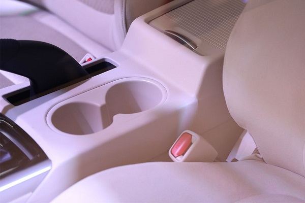 Part of the features of the Xpander is the cup holders that are added to its interiors for added comfort of its passengers. Mitsubishi Xpander cupholders