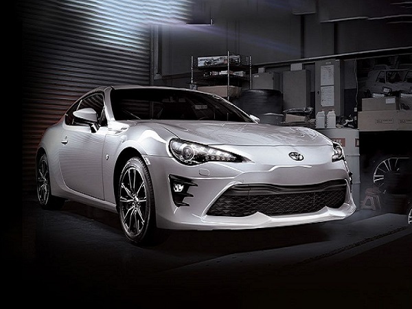 The all-new Toyota 86 is available in both manual and automatic transmission. . Side view of the Toyota 86.