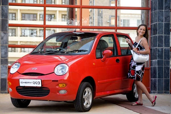 a red chery qq3 angular front