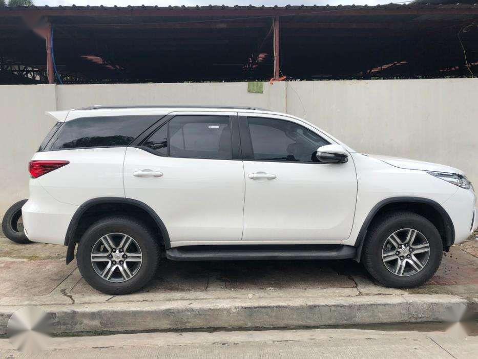 toyota fortuner scale model